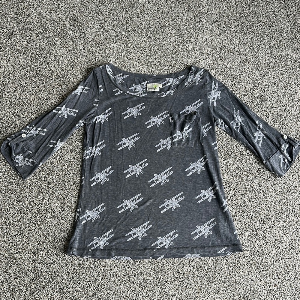 ♻️DONATING SOON♻️ Porridge Airplane shirt